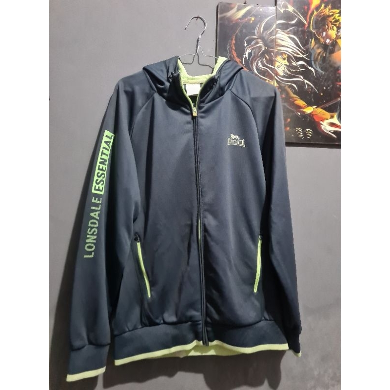 Hoodie running lonsdale london second,hoodie running lonsdale london preloved