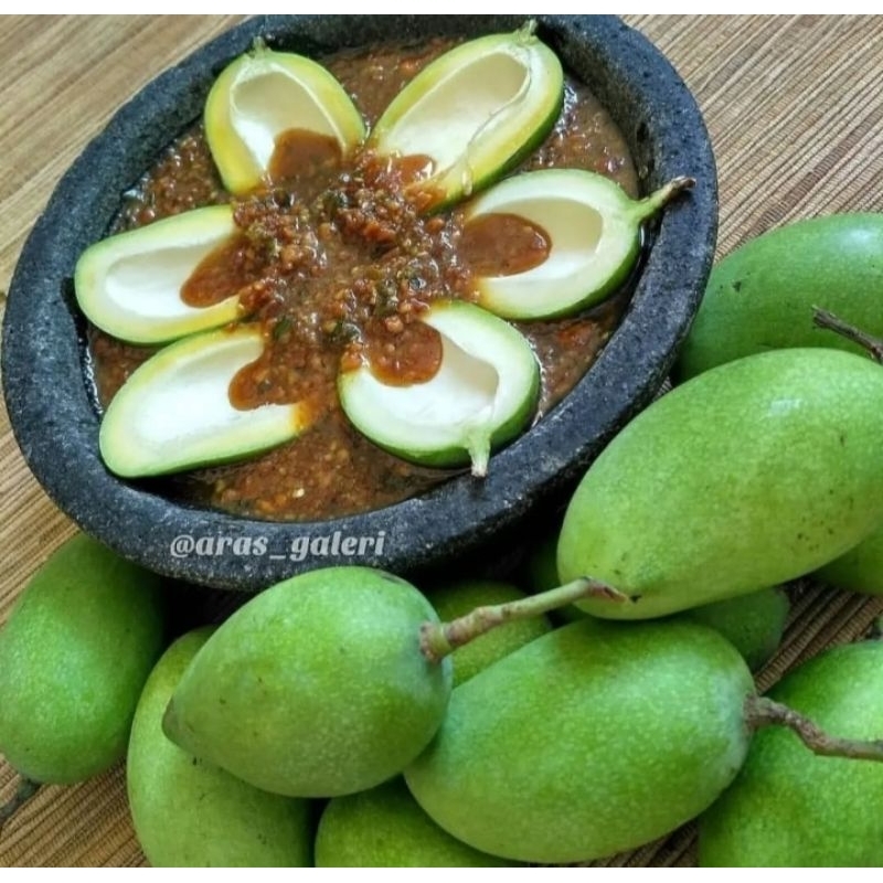 

Mangga muda buat rujak 1kg