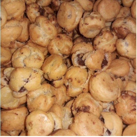 

SOES CRISPY ISI COKLAT LUMER KEMASAN TOPLES