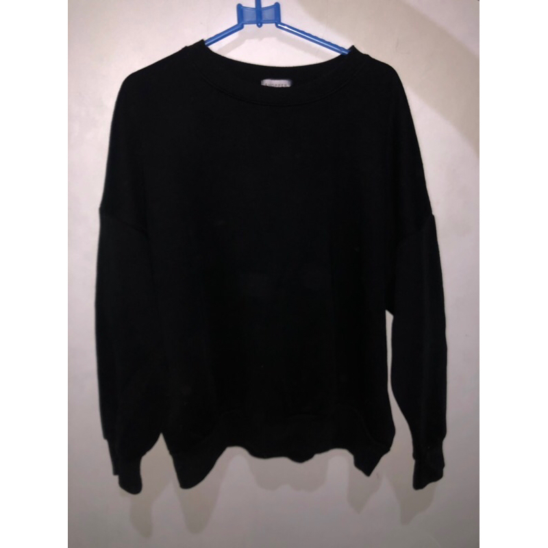 Crewneck hitam polos