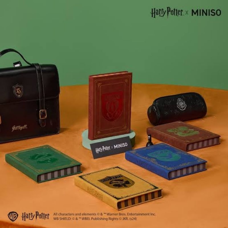 

MINISO X HARRY POTTER NOTEBOOK