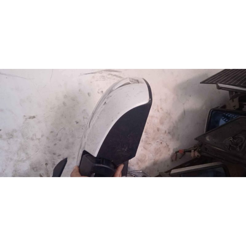 Spion kiri Ertiga GX