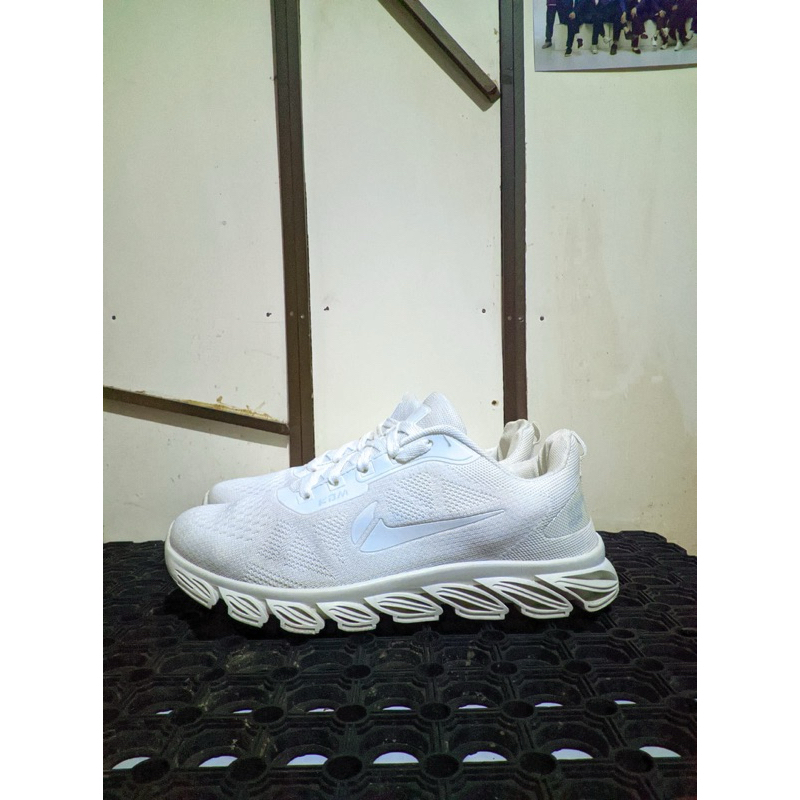 Nike_KDM_RunningShoes (Preloved)