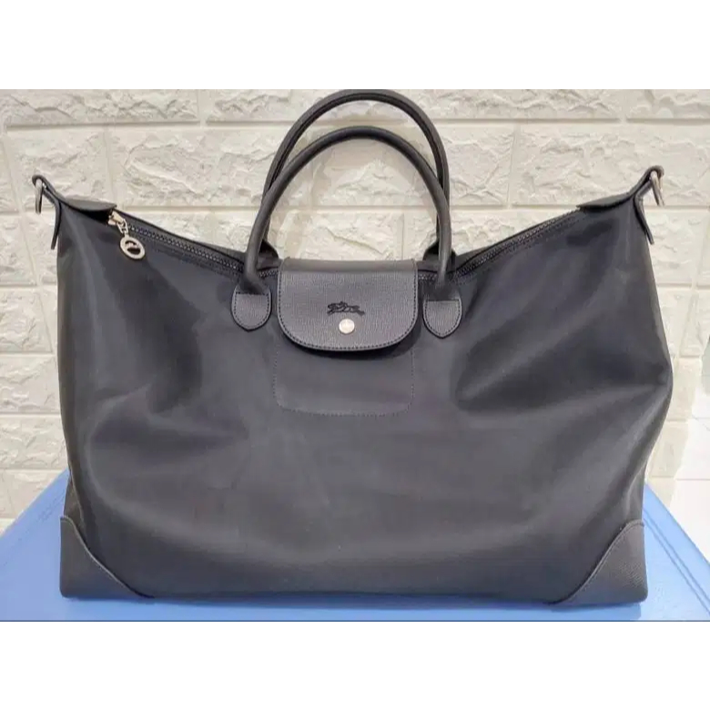 Tas Wanita warna hitam