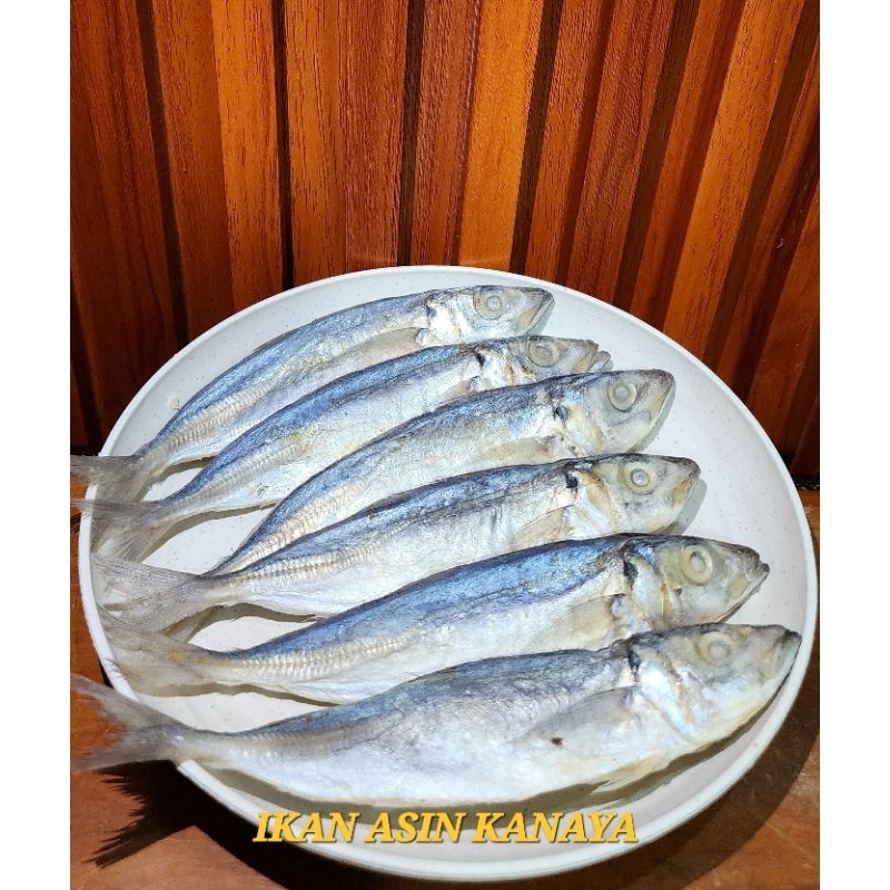 

Ikan Asin Layang / Cue Asin 250 gr / 500 gr / 1 kg.