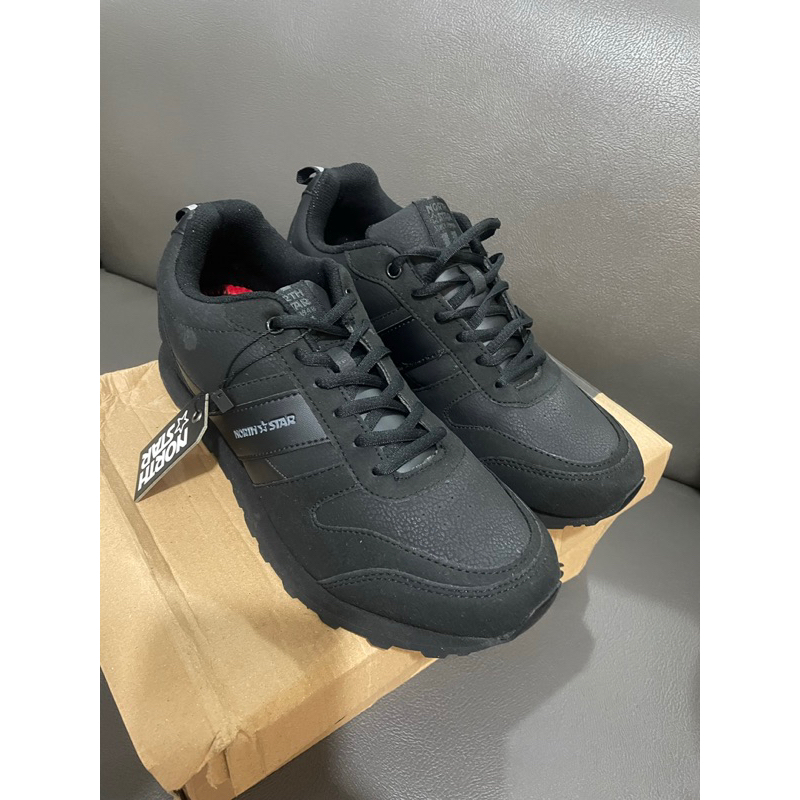 North Star Sepatu Sneakers Pria Full Black (new)
