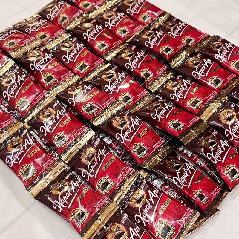 

Paket 3 Renceng își 30pcs Kopi Kapal Api Mini Special @6gr Kediri Jawa Timur