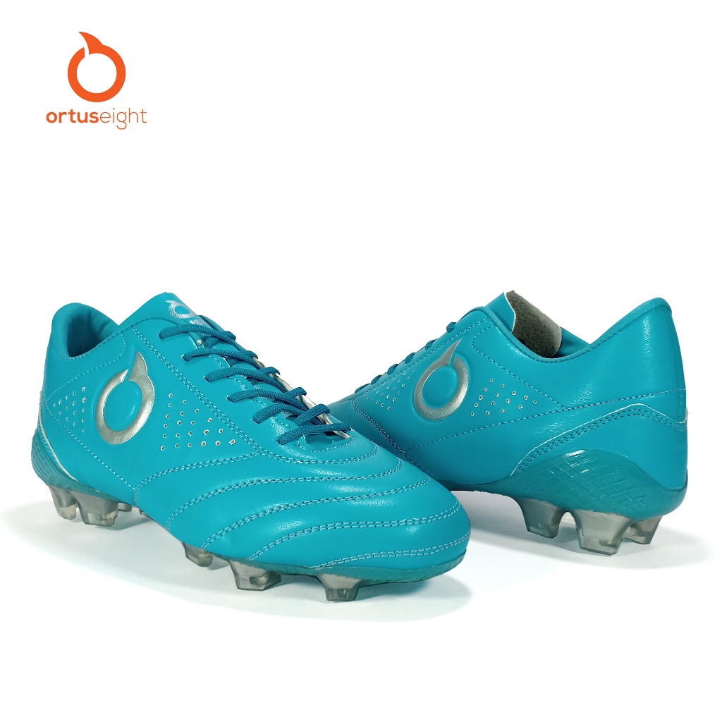 Sepatu Bola Ortus Eight Model Seri Classic type Sol Bening daya cengkraman kuat Terbaru warna Biru