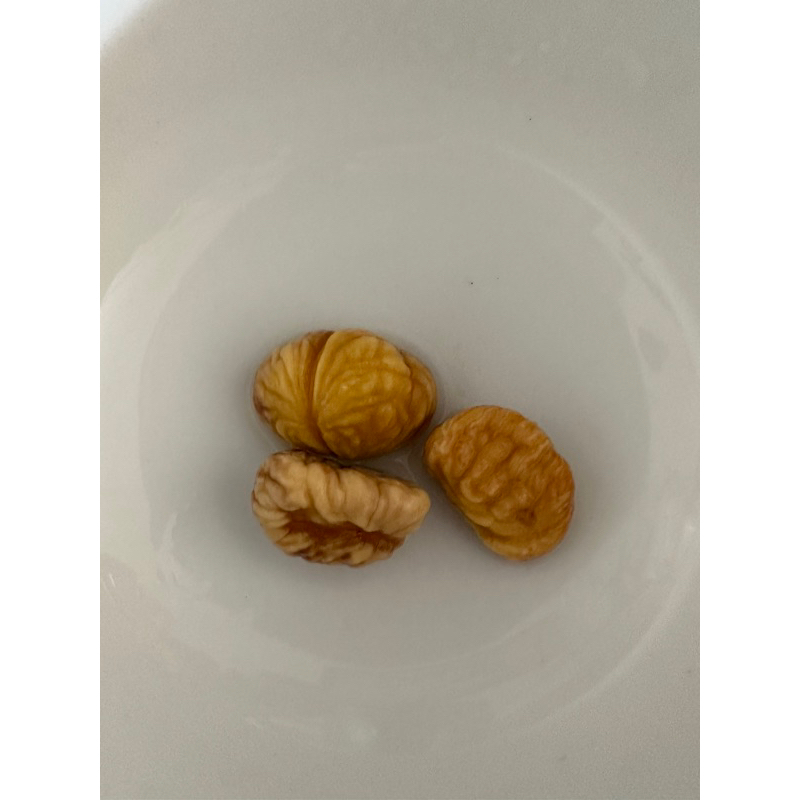 

RB lakci-chesnut kering alami import packing 500gr