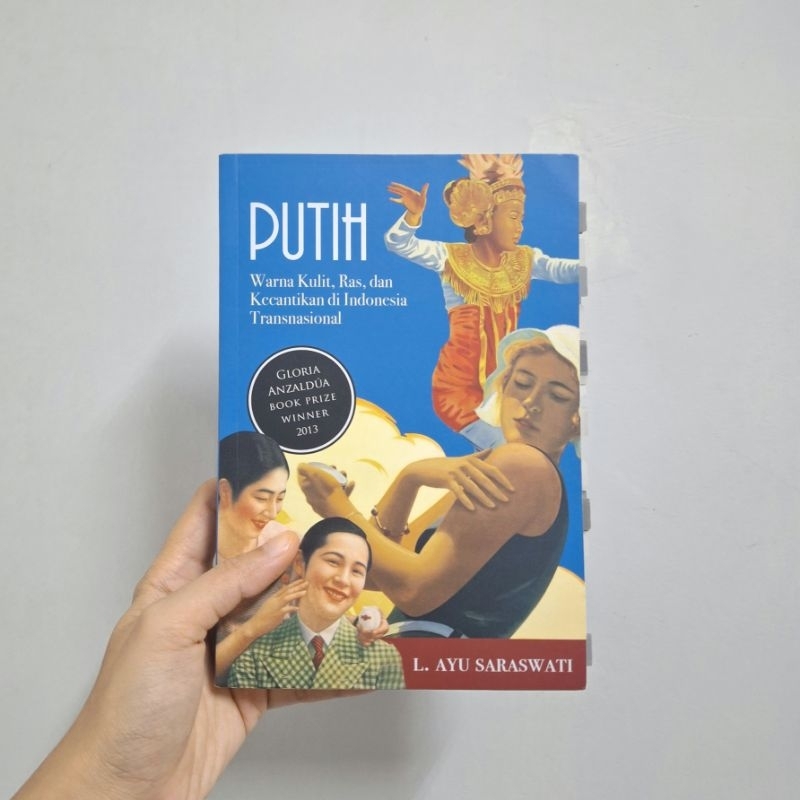 Putih - L. Ayu Saraswati