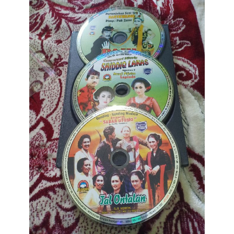 KASET VCD GENDING" TAL ONTALAN, CAMPURSARI SHIDDIQ LARAS,GANDRUNG PAJU TANPA COFER BONUS BOX