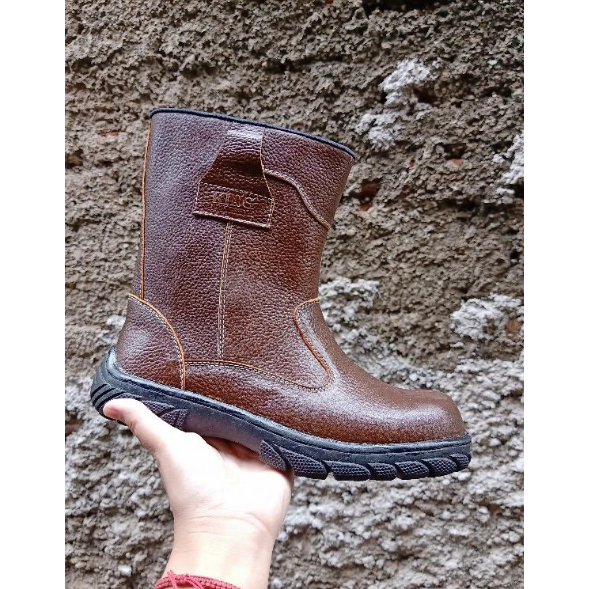 KODE A Sepatu Safety Boots lodong KING WALLBETH kulit asli ujung besi grosir dan ecer home industri 