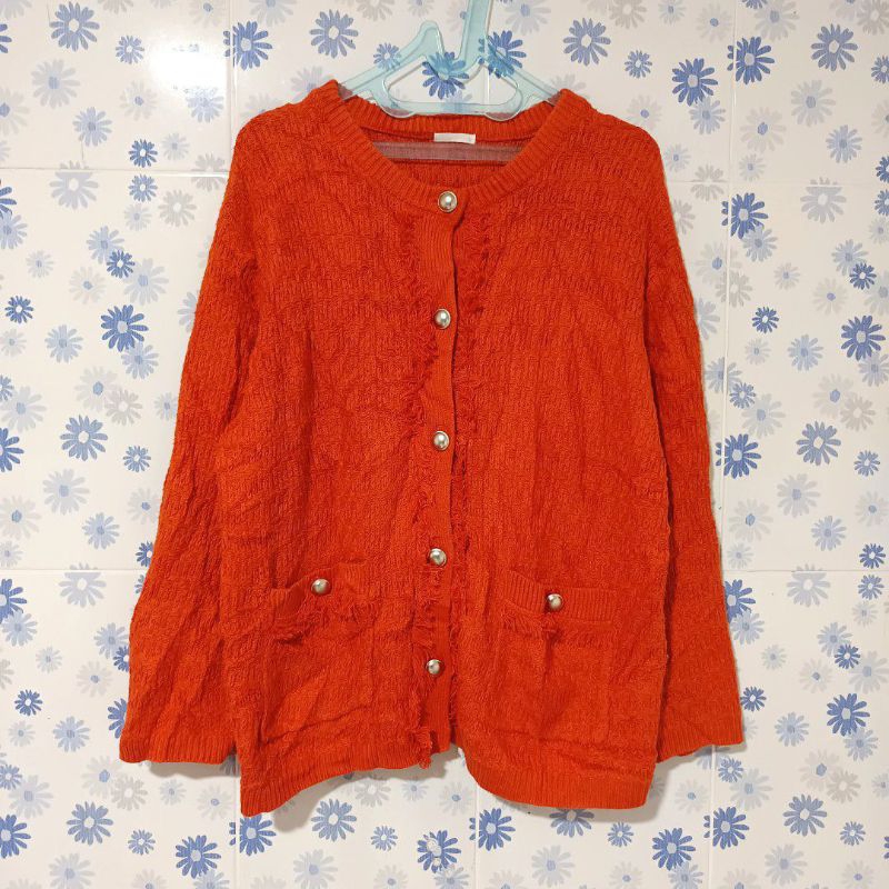 Rare Item Nego GU Uniqlo Cardigan Rajut Tweed Double Pocket Bersaku Kancing Mewah