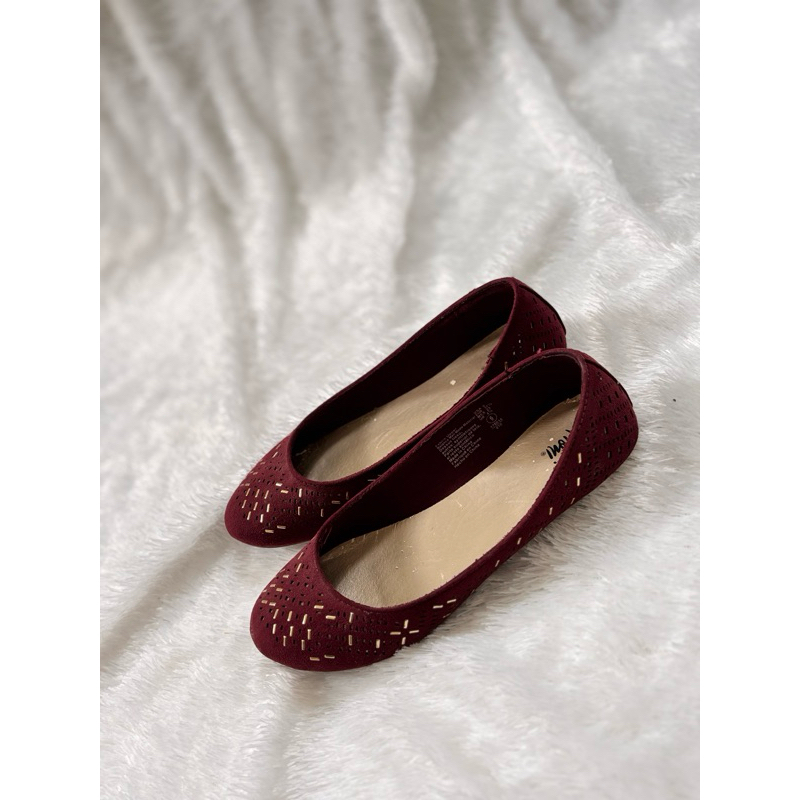 Payless flat shoes Fioni - Maroon
