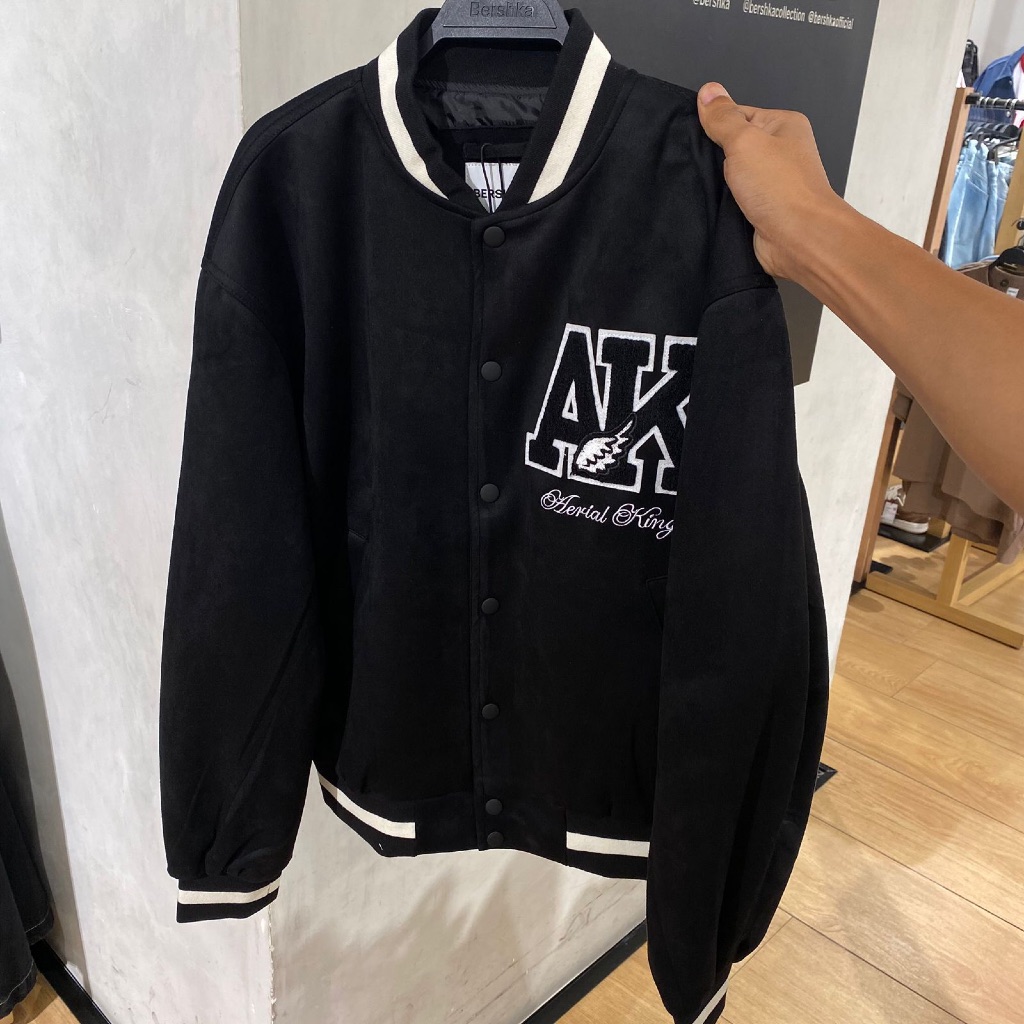 Jastip. Jacket Suede Bershka (Man)