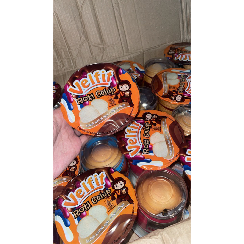 

ROTI CELUP VELVIT