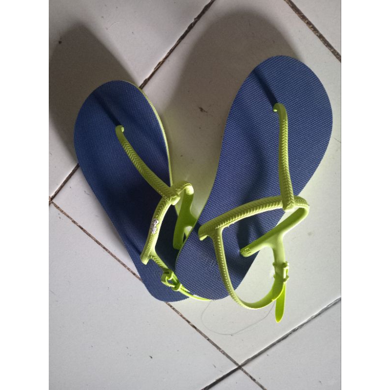 PRELOVED SANDAL STRAPPY FIPPER/GRIPP