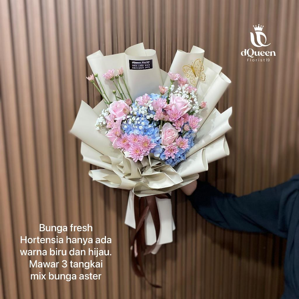 DQueen Florist Rose Buket Bucket Bunga Wisuda Flower Bucket  Mawar Merah Wedding Nikahan Asli Segar 