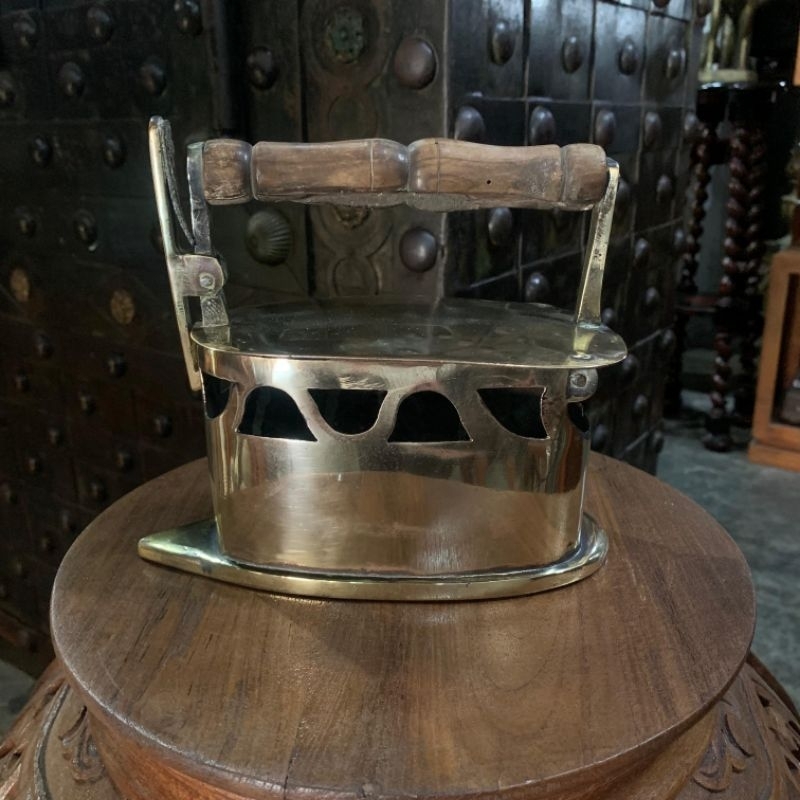 Setrika Arang Kuningan Belanda Awal Abad 20 Antik Jadul Tua