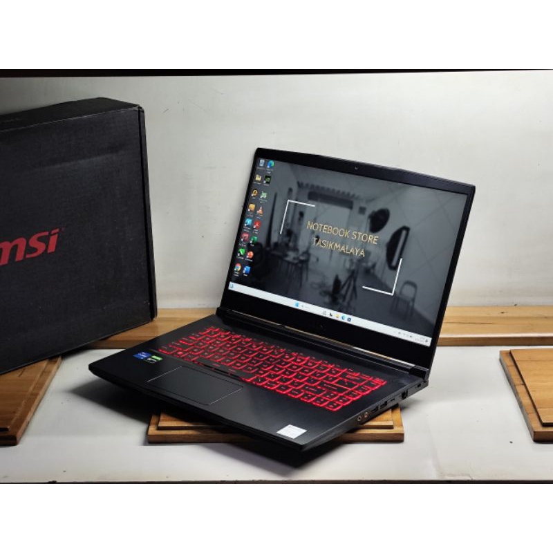 Laptop Gaming MSI GF63 Thin 11SC