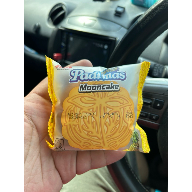 

PADI MAS MoonCake kacang nanas 60gram