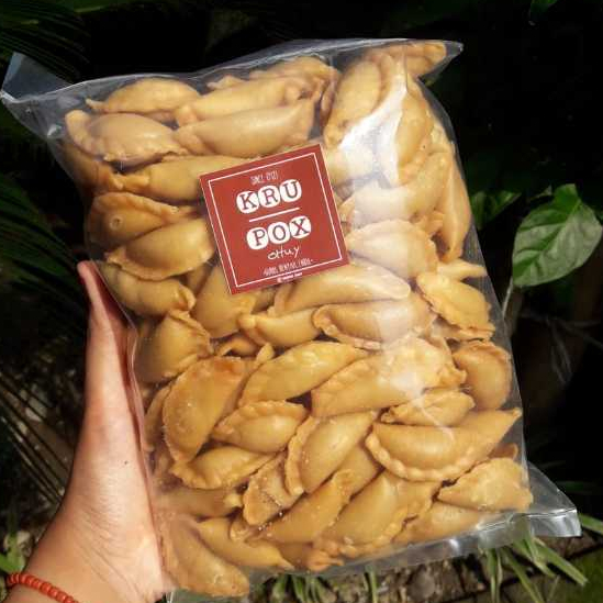 

Pastel Kering Mini Isi Abon Sapi 500gr Snack Camilan Jajanan Kiloan Curah Murah Enak Renyah