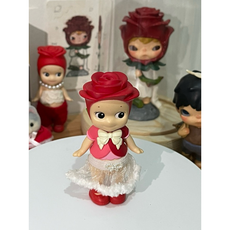 Sonny Angel “Rose”