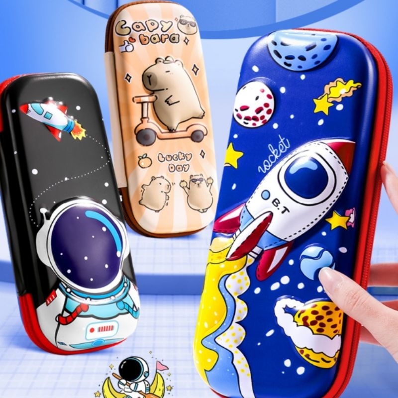 

Kotak Tempat Pensil Anak 3D Timbul Pencil Case 3 Dimensi Karakter Lucu Aesthetic Emboss Astronot Resleting