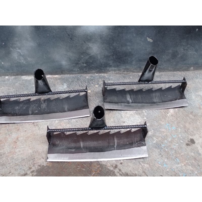 alat berkebun alat pembersih rumput/gulma
