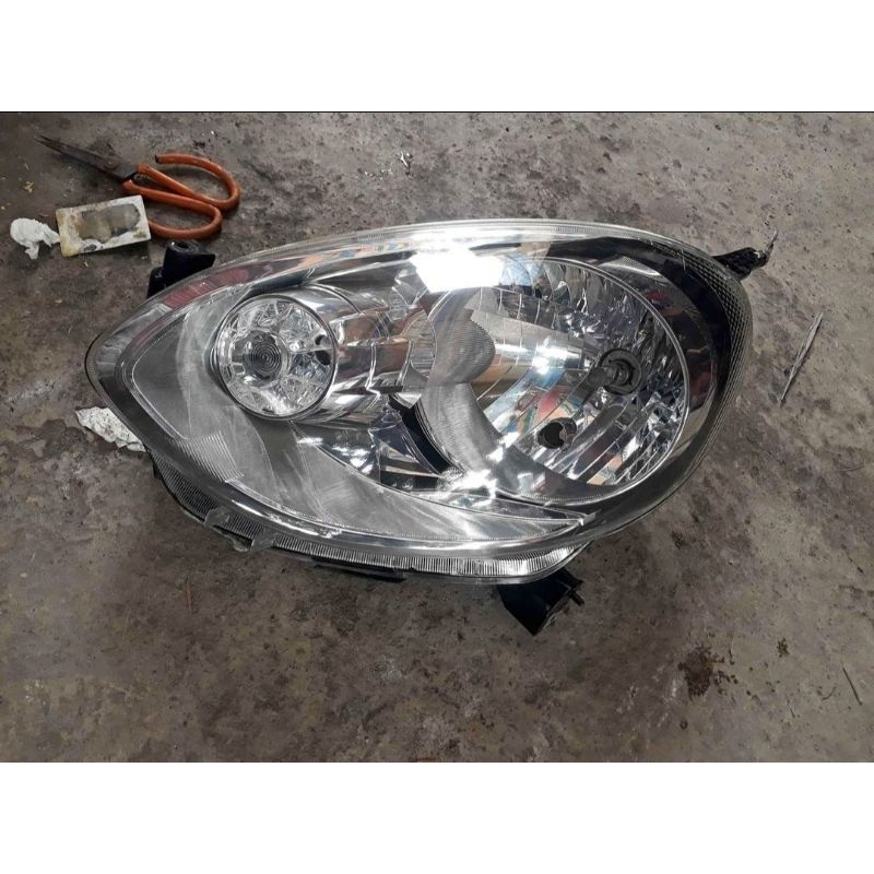 headlamp lampu depan mobil Nissan March 2013 2014 2015 Original