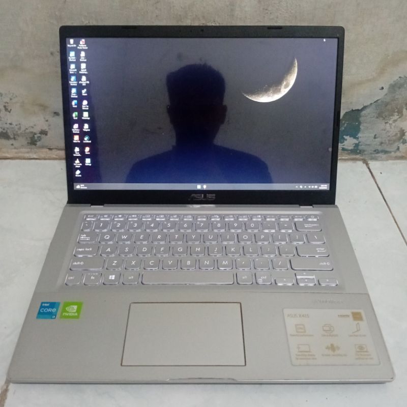LAPTOP ASUS Intel Core i3 Silver Second Bekas Preloved
