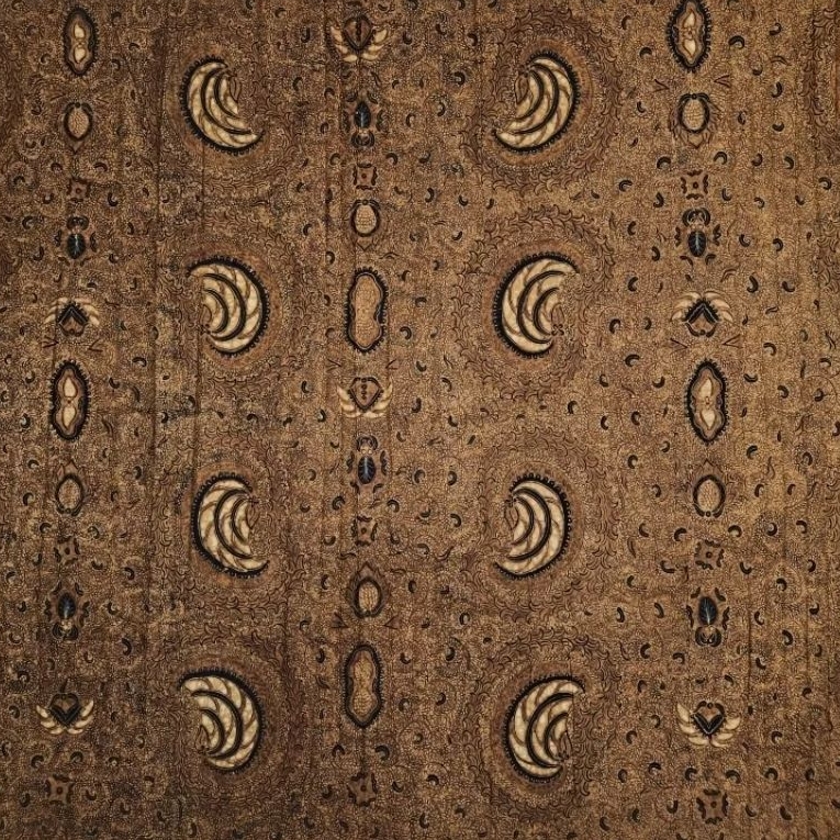 KAIN LAWAS BATIK TULIS MOTIF KLASIK SOGAN SOLO KISARAN TAHUN 1970