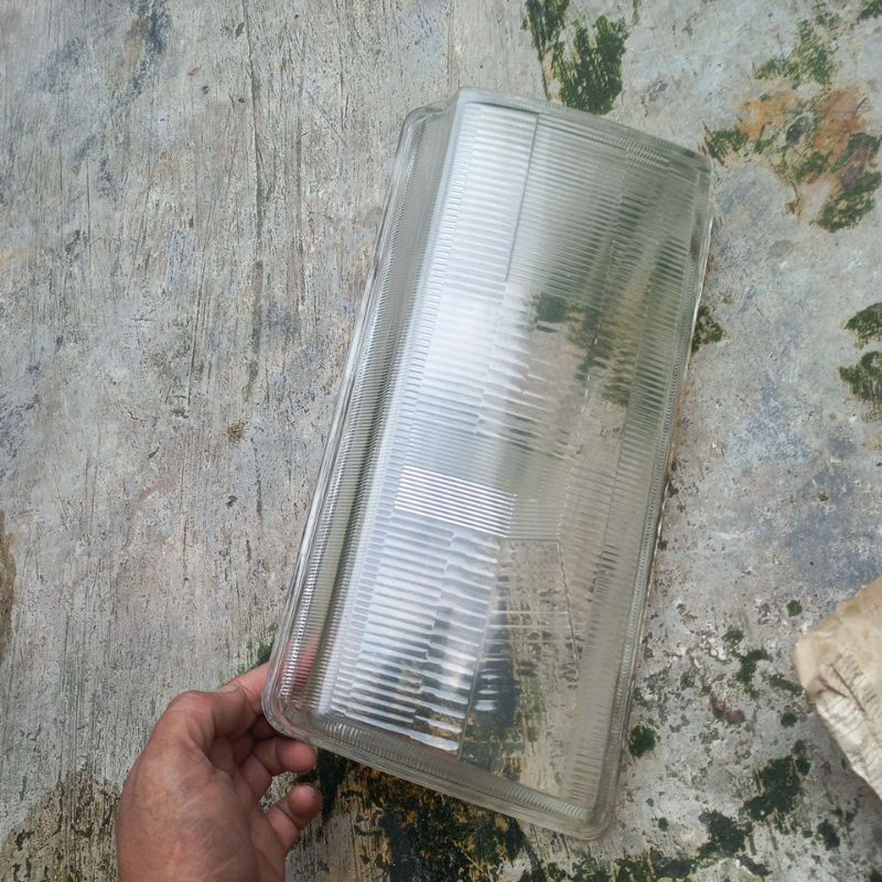 mika Headlamp Ford Laser kiri TYC