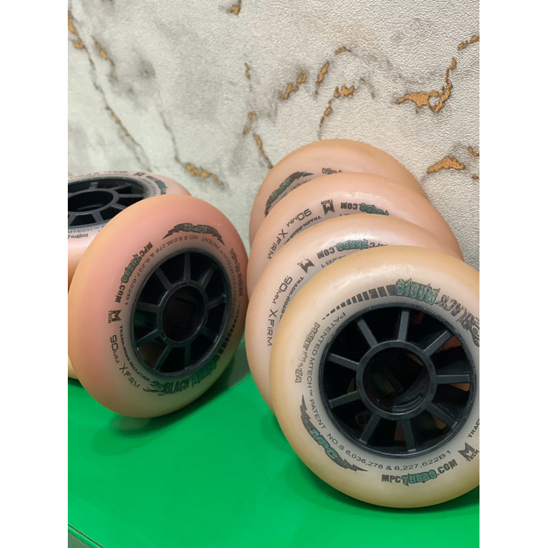 Ban Sepatu Roda BM 90mm bekas layak lomba