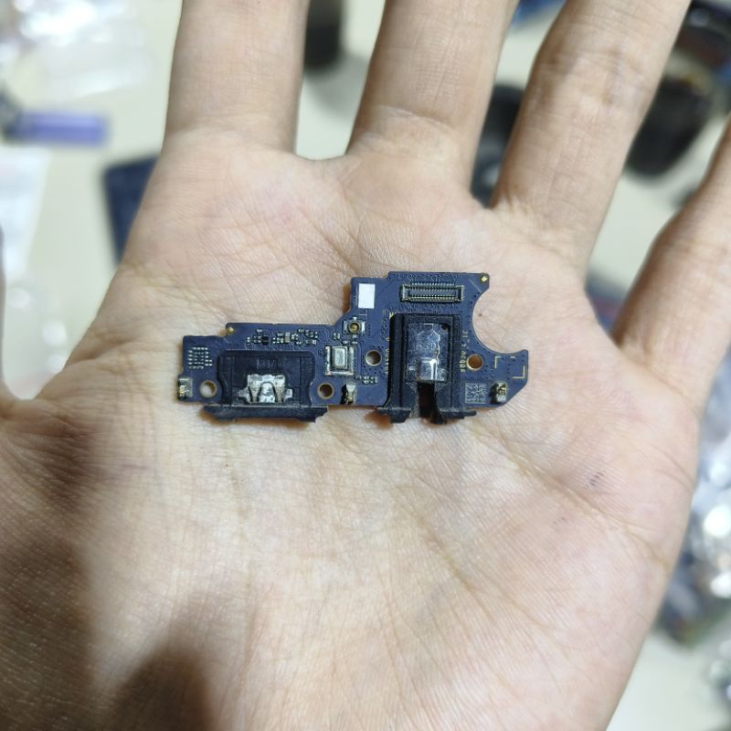 KONEKTOR CHARGER KABEL ANTEN FLEXIBLE CHARGER REALME C11 2020 ORI COPOTAN