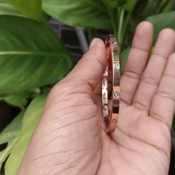 Galang Wanita Cantik Cartire Titanium Rose Gold Nagita Slavina Bulat Oval Elegan Modal Terbaru Origi
