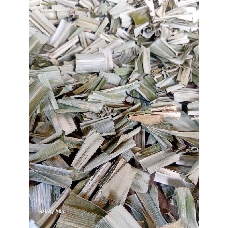 

50 gram Daun pandan kering