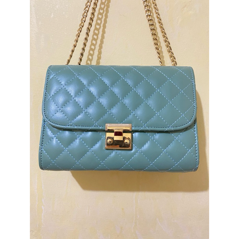 Tas Yongki Komaladi - Tosca