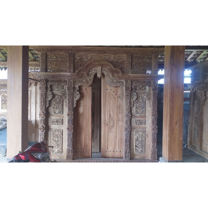 Pintu gebyok ukir jepara ukuran 300x270