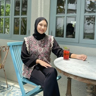 HABIS - Delova Wardrobe - VEST RHEA Rompi Brukat Modern Casual | Vintage Bordir Premium Outfit Atasan Wanita Outer Tali Renda Luaran Baju Pakaian Tulle Tile Lace Brokat Prada Viral Lebaran Raya Kebaya Kondangan Wisuda Kekinian Simple Elegan Chinese