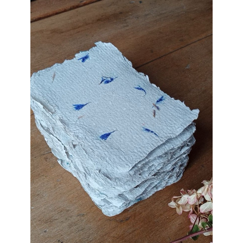 

Recycle Paper Flower / Kertas Daur Ulang