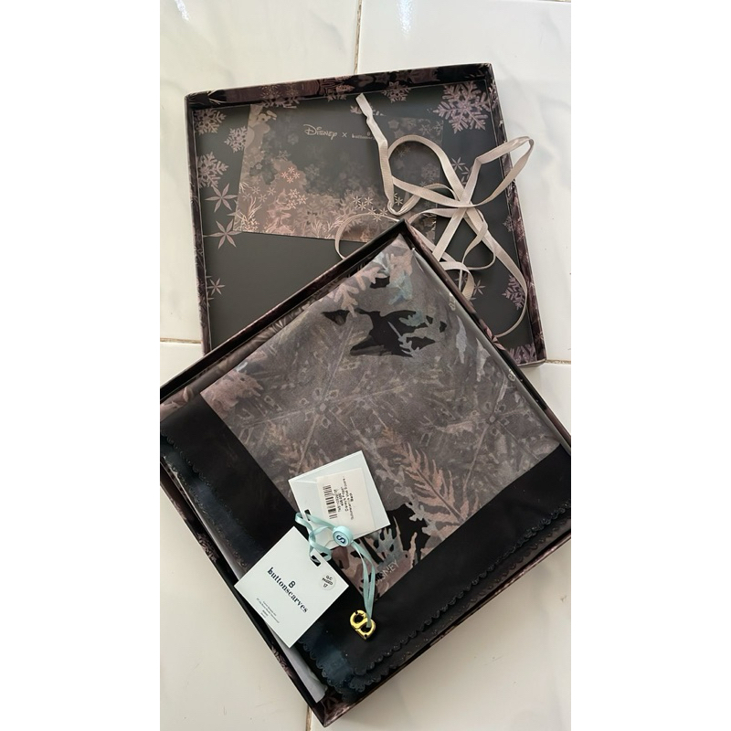 Buttonscarves Disney frozen- Black