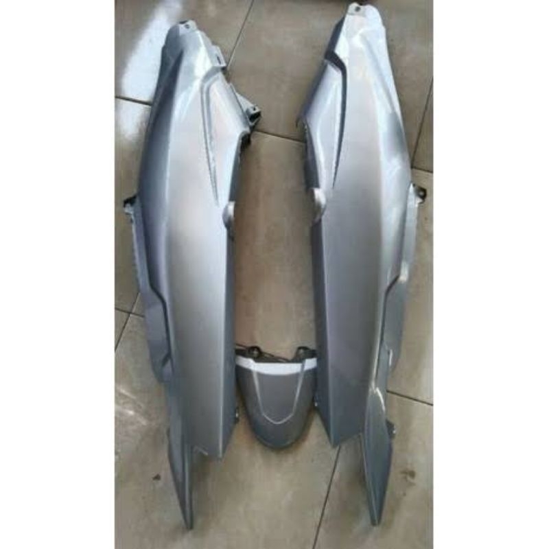 body belakang vega r new silver body samping vega r new silver