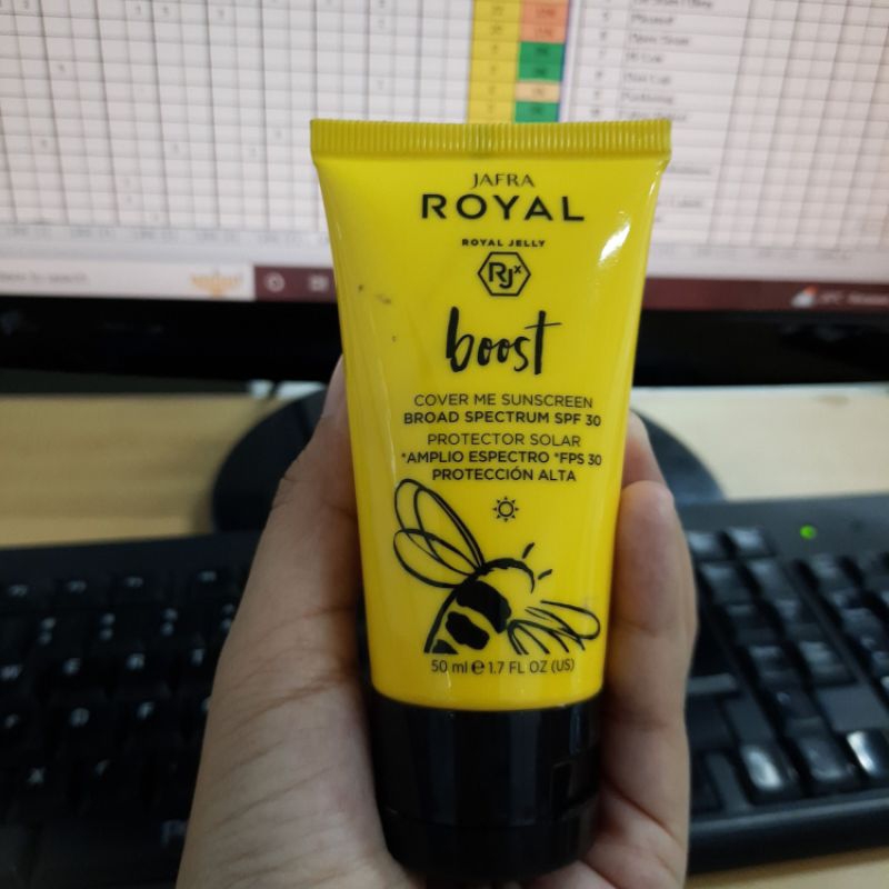Jafra Royal Jelly Boost Cover Men Sunscreen SPF 30