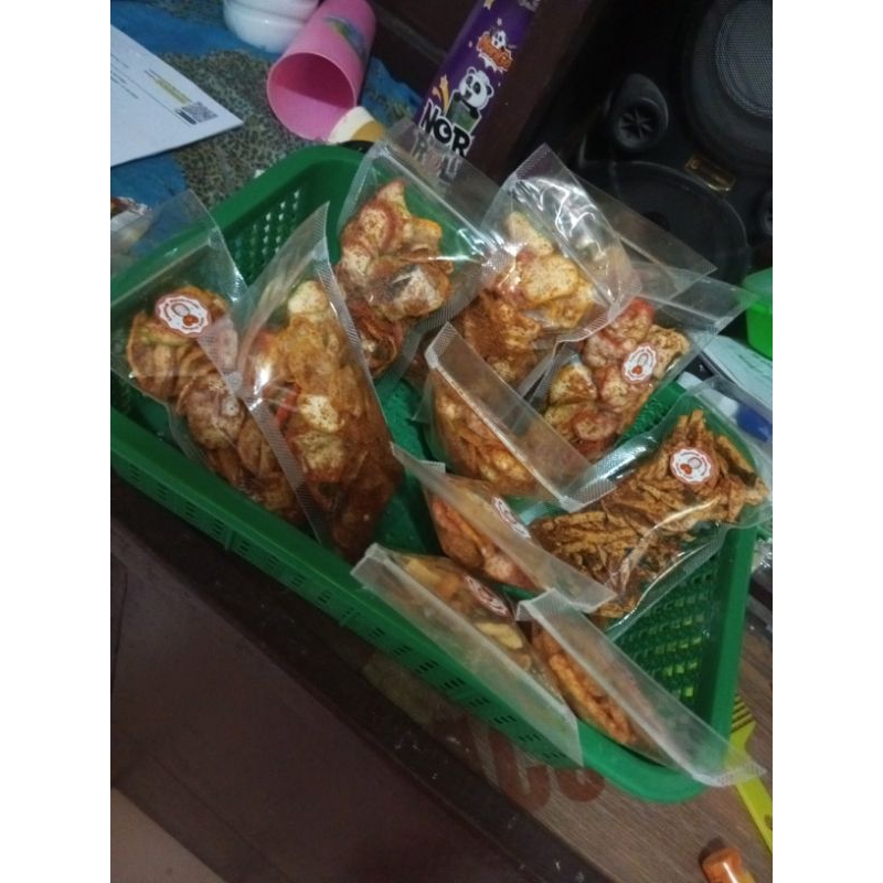 

Basreng daun jeruk banyak rasa 250gr 500gr 1kg toko mamah yola