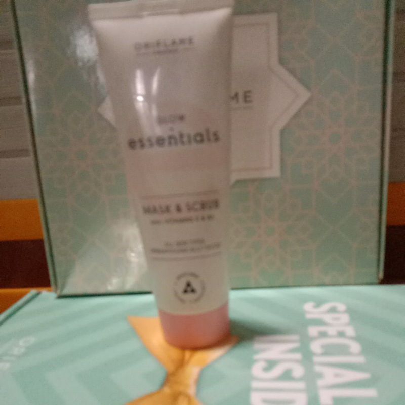 glow esensial mask&scrub