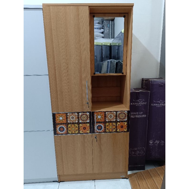 Lemari pakaian 2pintu tualet kaca kecil