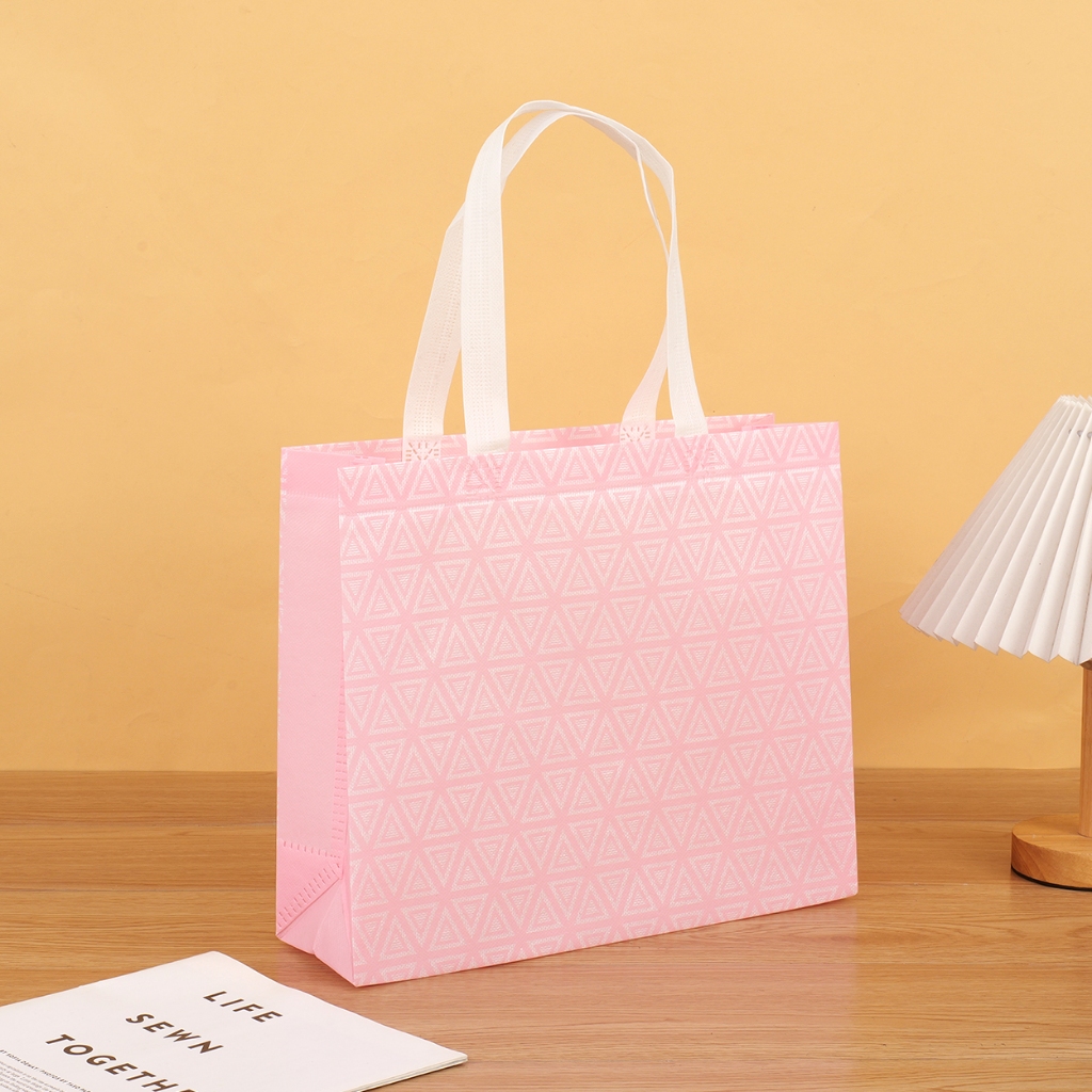 

Tas Jinjing / Tas Belanja / Tas Spunbond / Tas Souvenir / Tas Jinjing Wanita / Tas Lipat / Tas Kado / Kantong Belanja