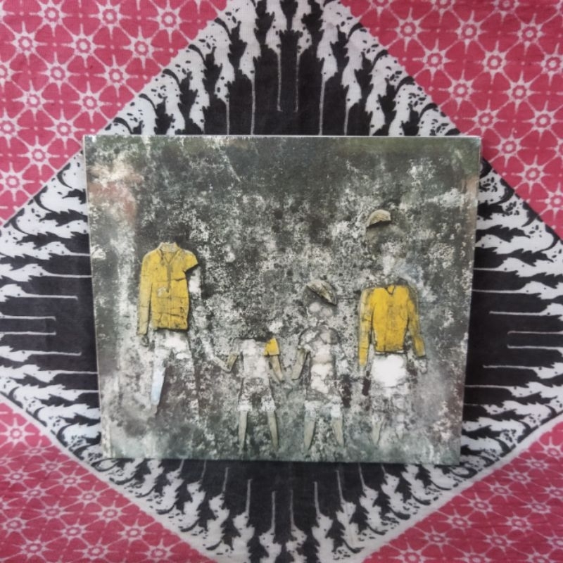 CD Melancholic Bitch - NKKBS bagian pertama - Majelis Lidah Berduri - Segel