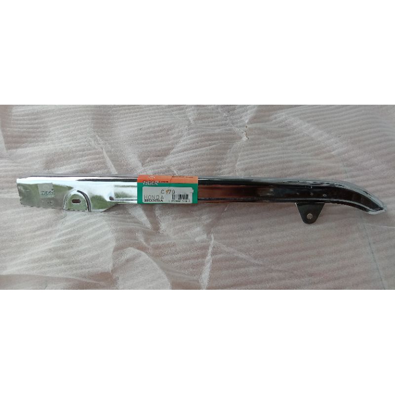 katengkas tutup rantai cover rantai variasi lawas Honda C70 c70 Tiger original NOS